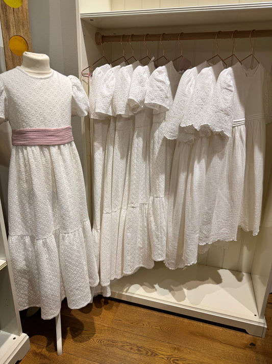 NEU: Pop-Up mit meinen festlichen Kinderkleidern in 1070 Wien