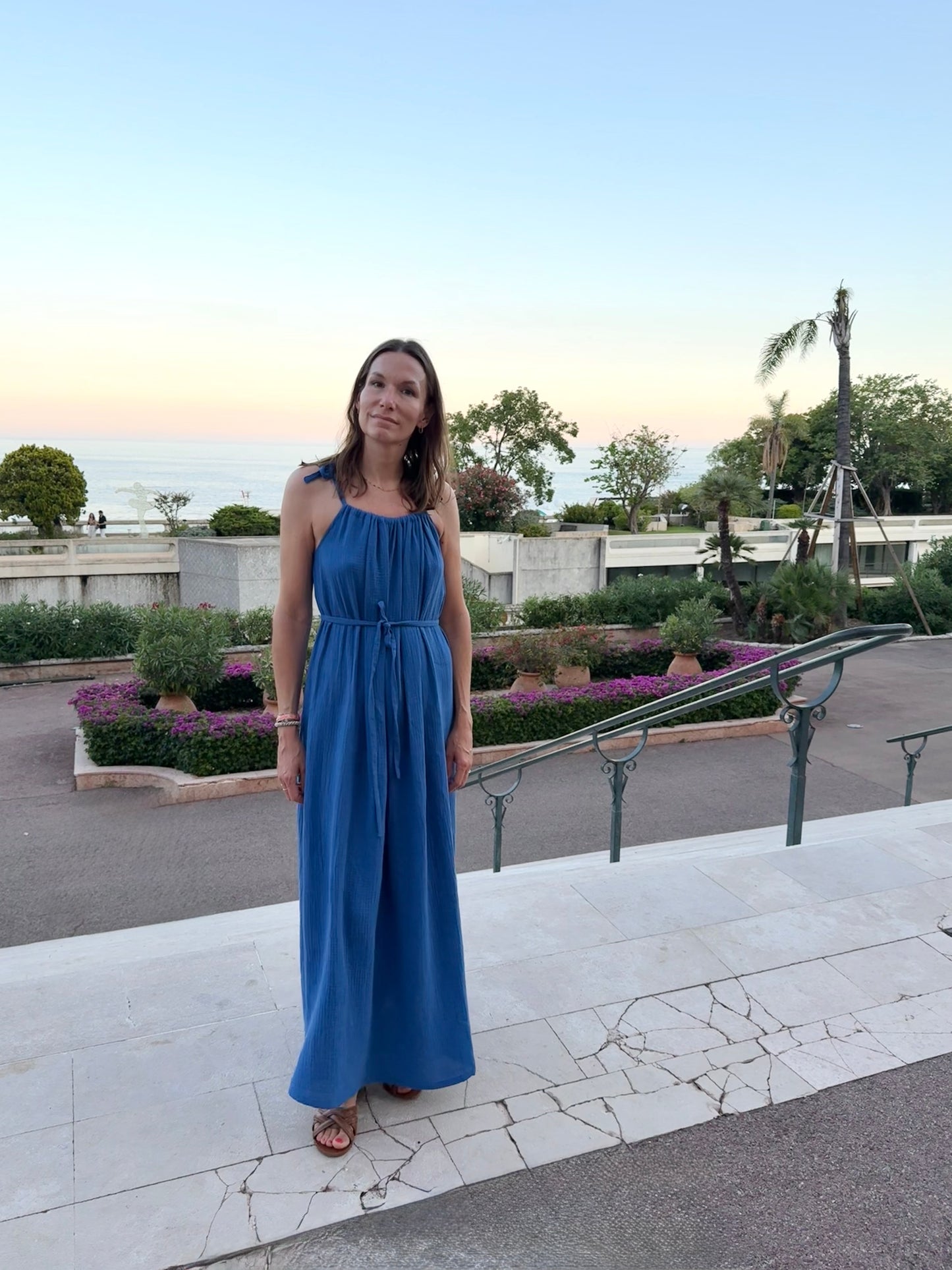 ELISE Kleid Musselin im Farbton Bright Blue aus 100% Bio-Baumwolle 