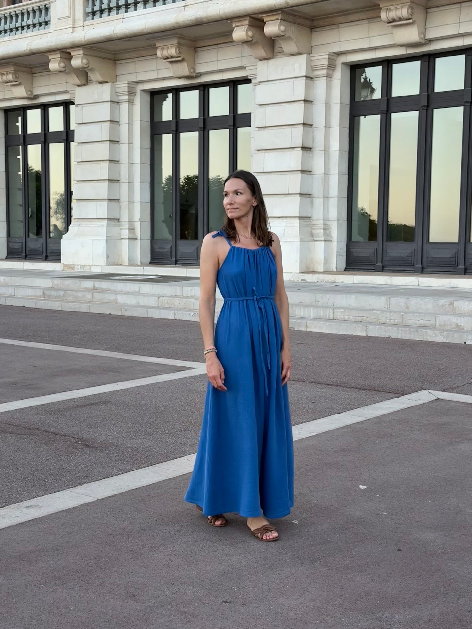 ELISE Kleid Musselin im Farbton Bright Blue aus 100% Bio-Baumwolle 